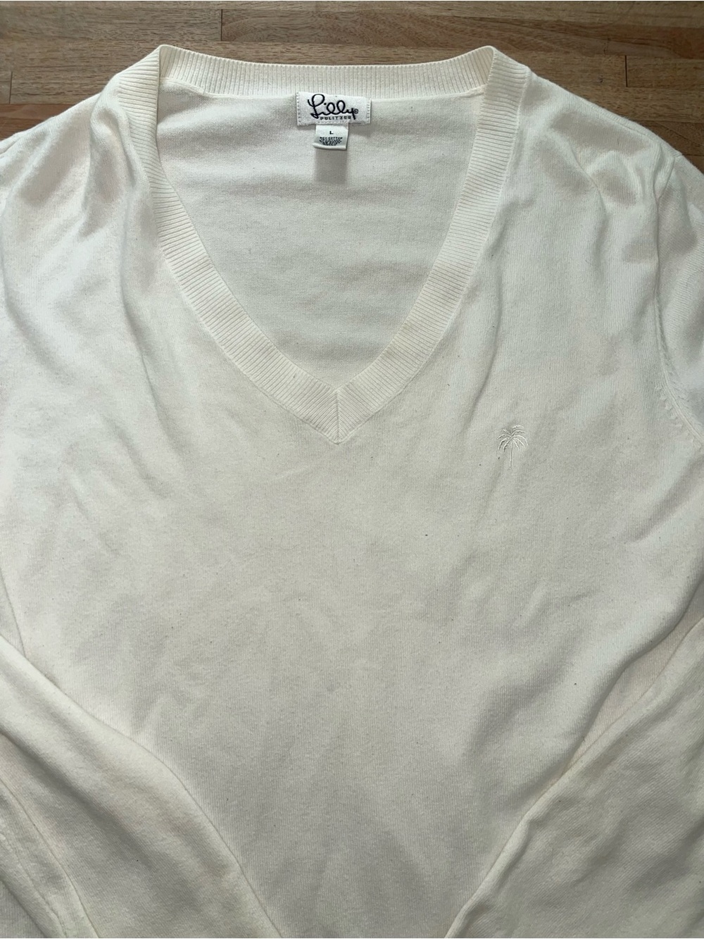 Lilly Pulitzer White V‑Neck Sweater | Women’s Large
